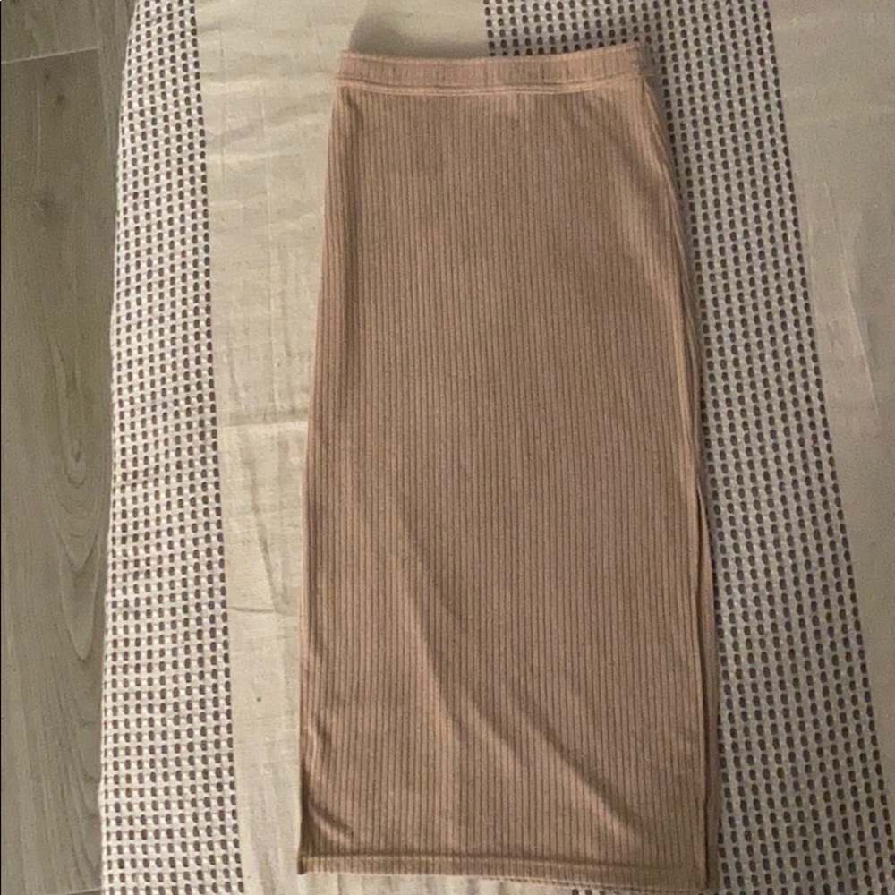 Long slim fitting skirt